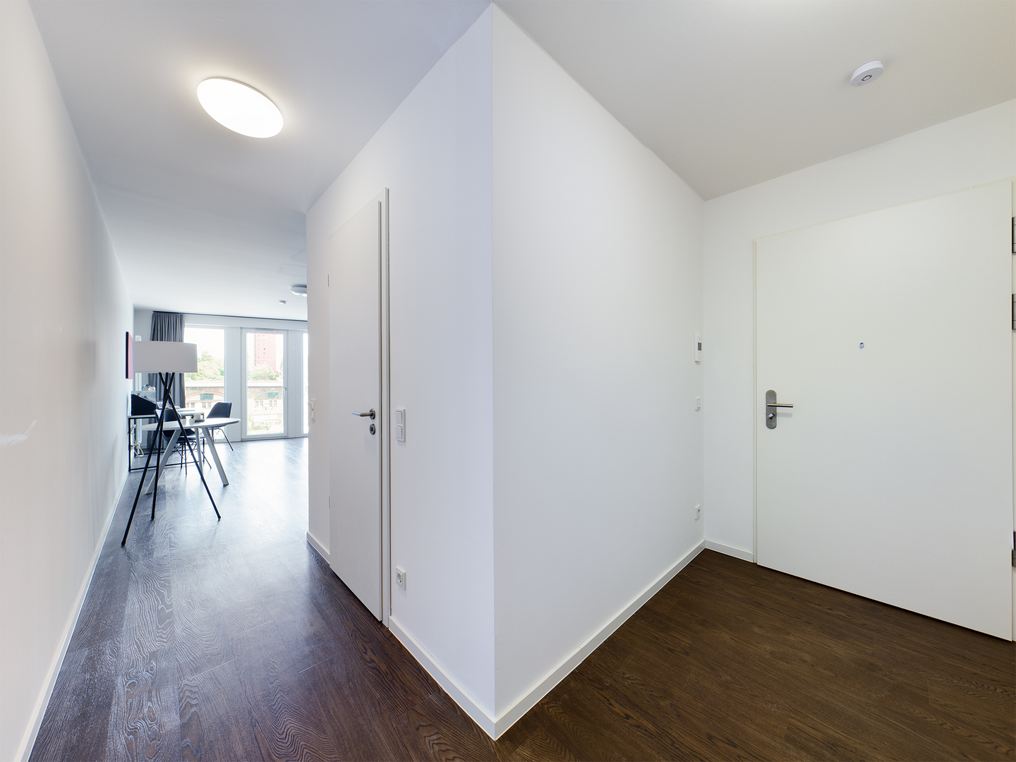 DIE ZIMMEREI | All-in Wohnen zum Sommersemester: Möbliertes Apartment für Studierende | Bigger Bude - Photo 1