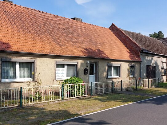 Einfamilienhaus mit sehr schönem Grundstück direkt am Wald.