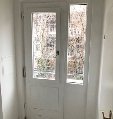 3 Zimmer Wohnung mit Durchgangszimmer und Balkon