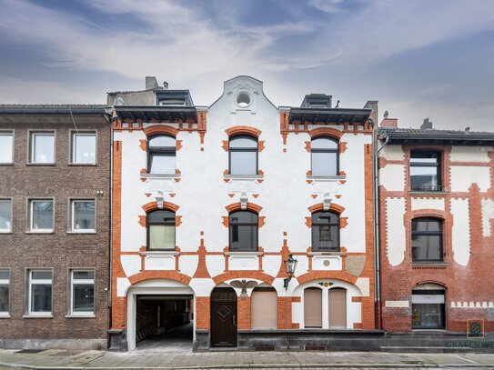 Historisches Stadthaus in Rheinnähe! Spektakulärer Keller mit ca. 5 m Deckenhöhe