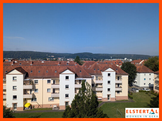 Sonnige 3-Raum-Wohnung mit Charme! Balkon! Saniert! Küche und Bad mit Fenster!