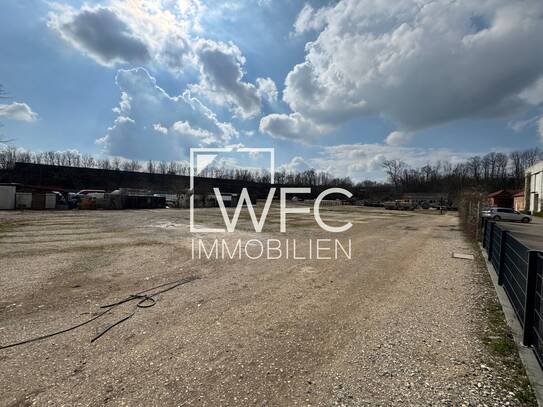 Im Alleinauftrag: Freifläche zur Miete - 8.328 m2 - direkt an der Autobahn