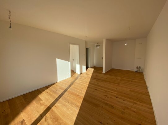 Moderne 2 Zimmer Wohnung mit großzügigem Balkon.