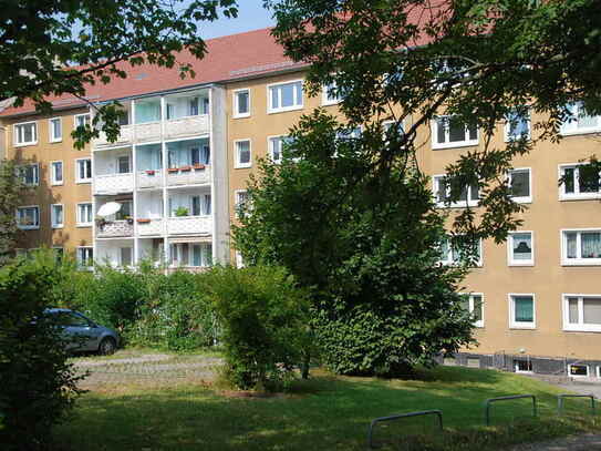 4-Raum-Wohnung mit Balkon und Tageslichtbad