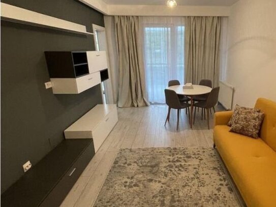 Neu Renovierte 2 Zimmer Wohnung Balkon Einbauküche