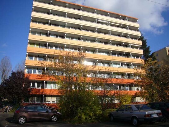 Schicke große1 Zimmerwohnung mit Balkon