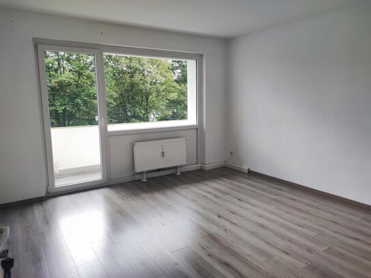 ***TOP*** Studentinnen aufgepasst! 20 qm Zimmer für 540€ warm inkl. Balkon in Mädels WG!