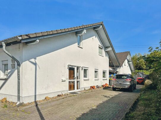 Zwei komplett energetisch entwickelte Doppelhaushälften ca. 180 m² und ca. 170 m² in Nauroth