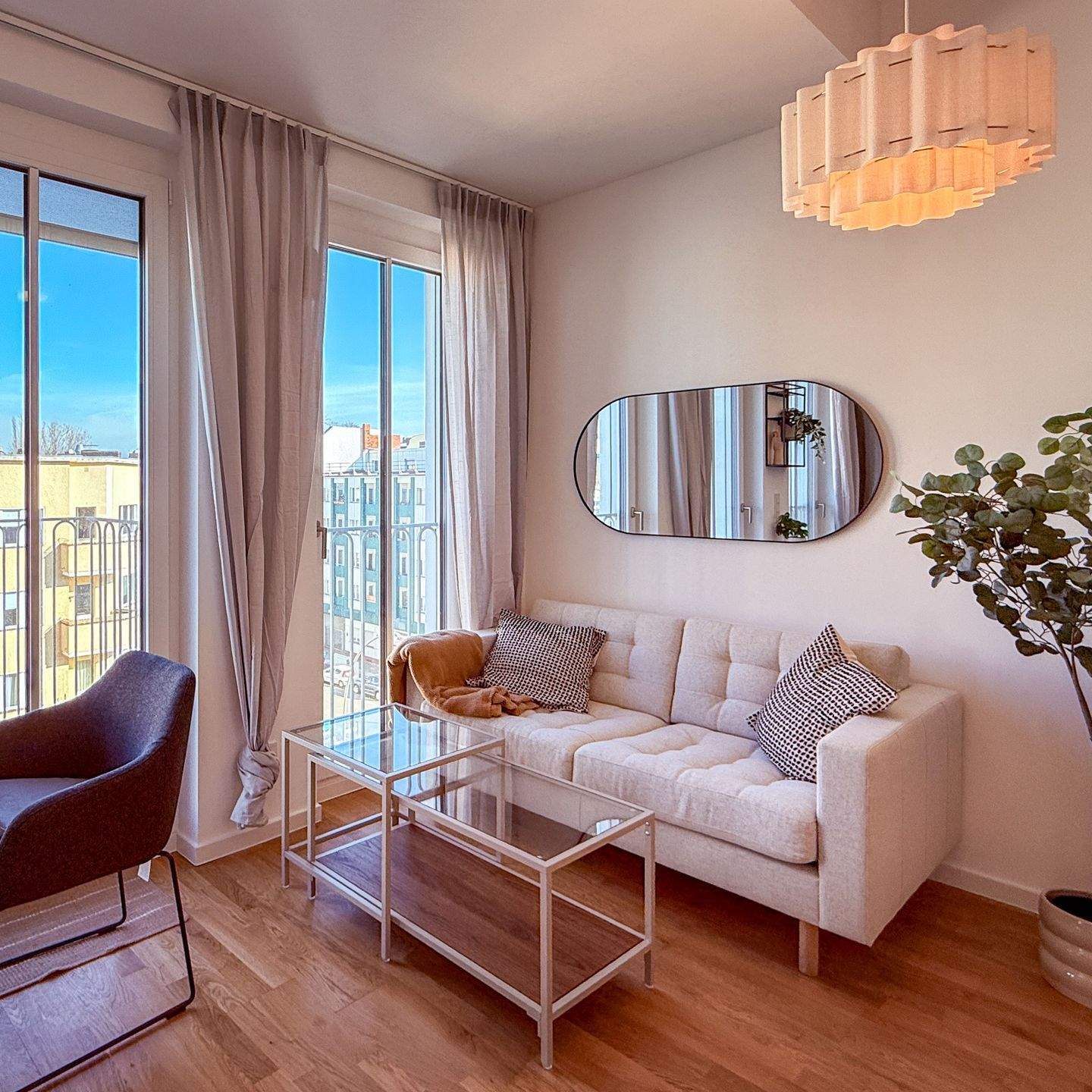 Effizient geplant und helle Wohnung - zentral gelegen mit guter Anbindung - Foto 1