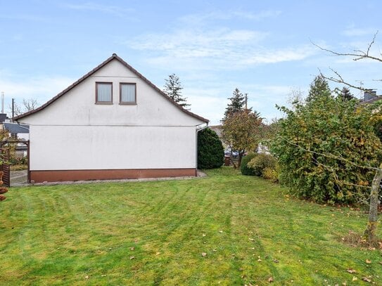 Ihr Traumhaus mit Potenzial: Einfamilienhaus mit großem Garten