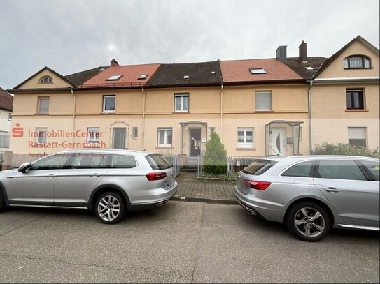 Charmantes Reihenmittelhaus mit idyllischem Garten - sofort bezugsfrei!