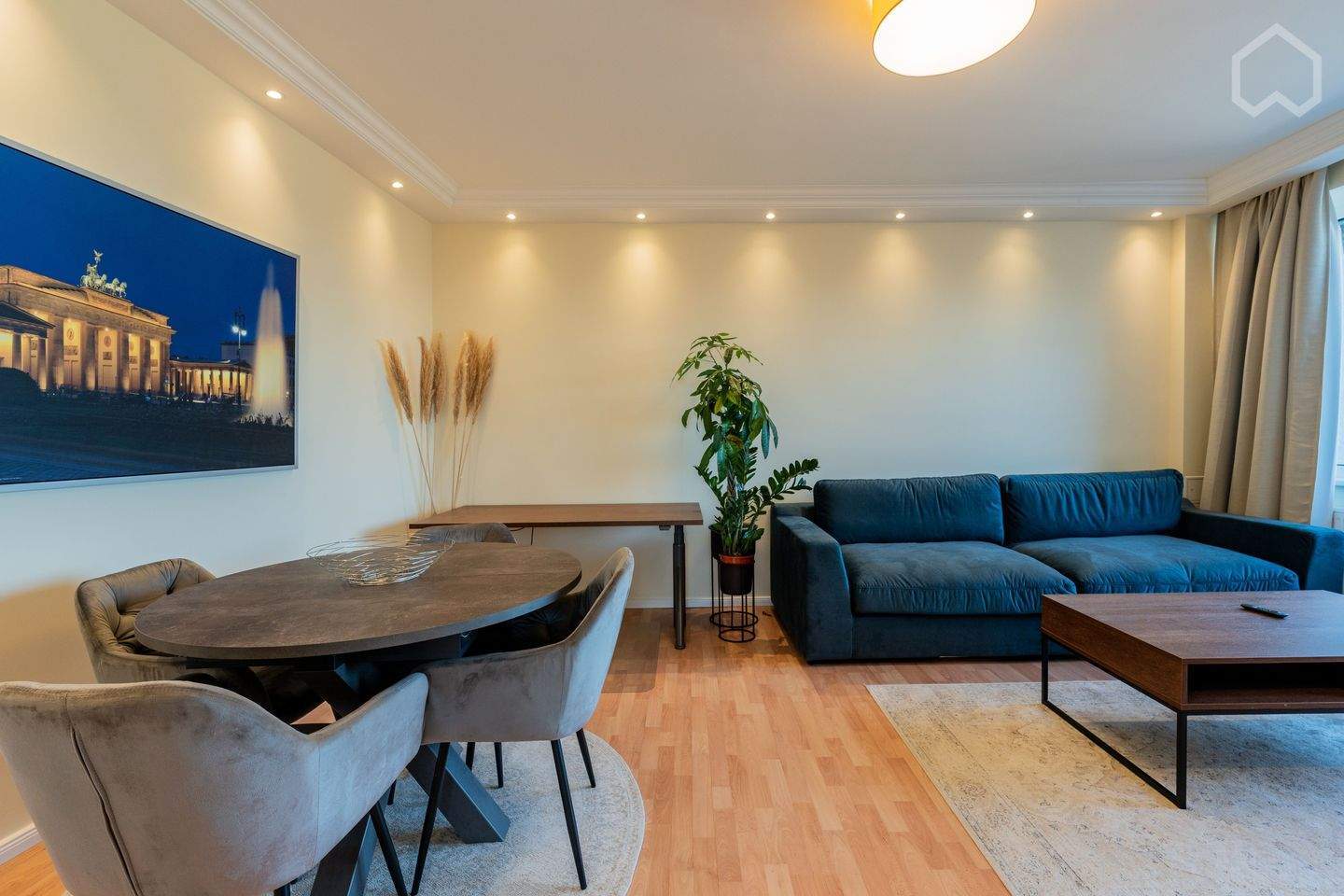 Exklusives Penthouse-Apartment mit Terrasse, Smart TV und Highspeed-Wifi: Ihr luxuriöses Zuhause auf Zeit! Nähe Kurfürstendamm! - Foto 1