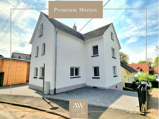 ***Premium Mieten*** Top sanierte Maisonette mit EBK, Dachterrasse, Stellplatz. Solarthermieanlage