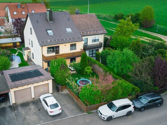 Gepflegtes Dreifamilienhaus in Lappersdorf