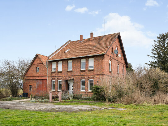 Attraktives Einfamilienhaus auf großem Grundstück in Fuhlen-Hessisch Oldendorf