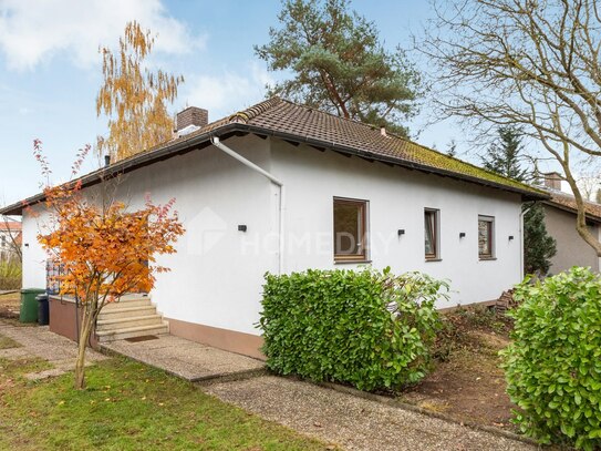 Charmantes Einfamilienhaus mit großem Garten und Potenzial in ruhiger Lage