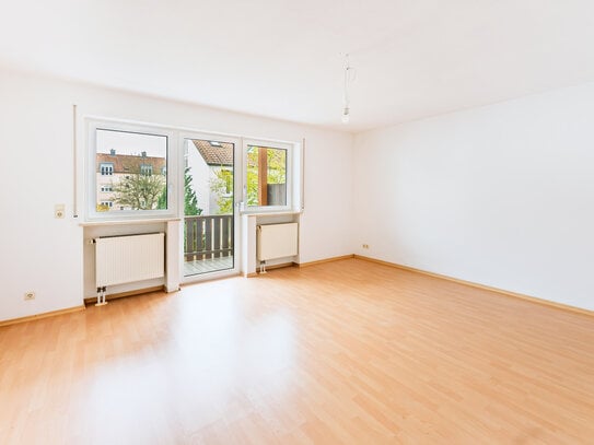 *Gepflegte 3-Zimmer-Wohnung mit Balkon im Straubinger Westen*