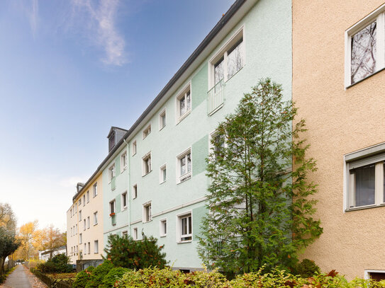 Practical Comfort - Gemütliche Hochparterre mit Balkon in einer ruhigen Seitenstraße