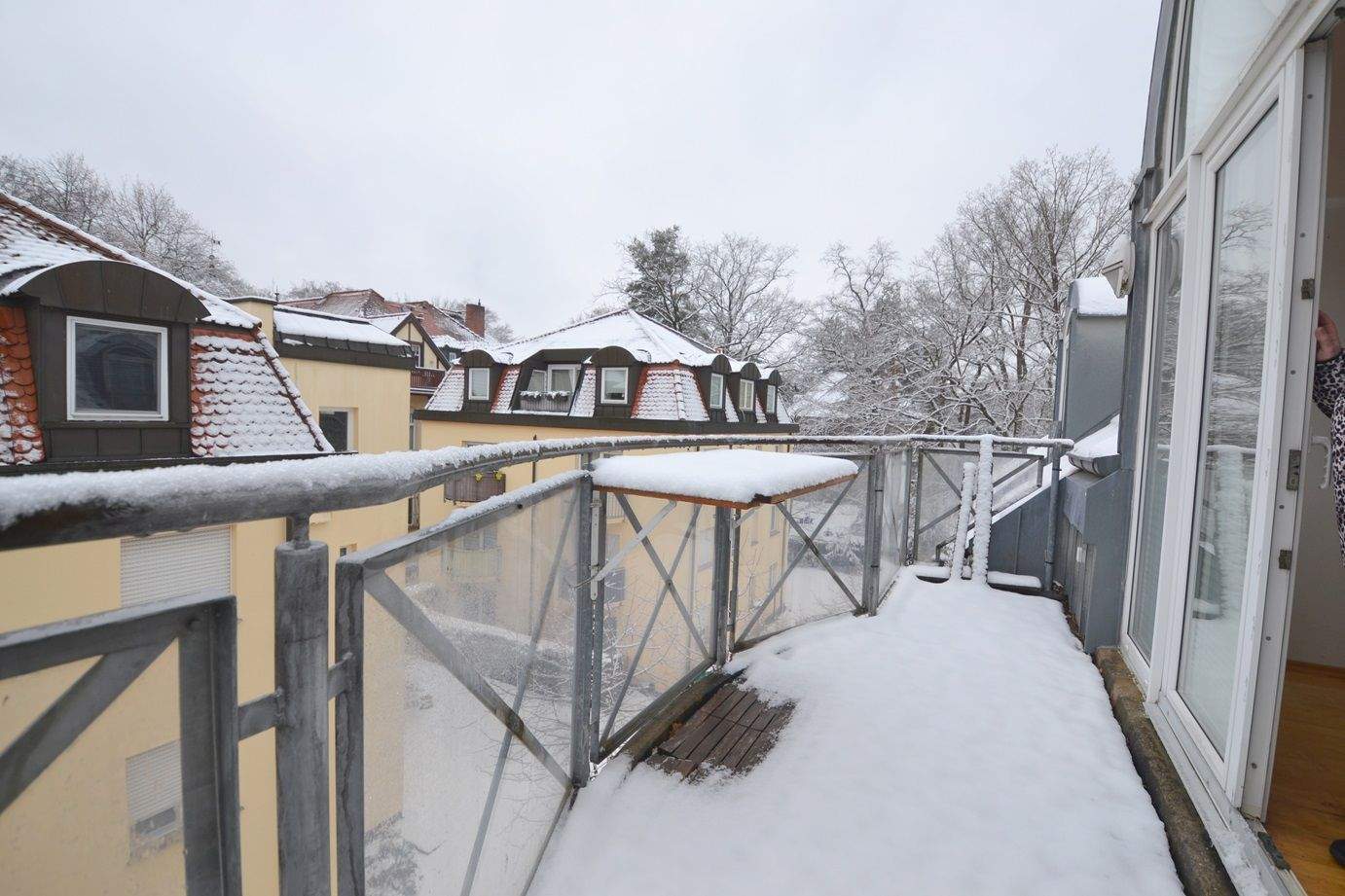 Besonderer Wohnflair - Maisonette-Wohnung im Villenviertel Klotzsche (mietfrei)