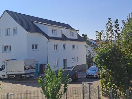 Barrierefreie EG-Whg. im Neubau mit WP und PV-Anlage