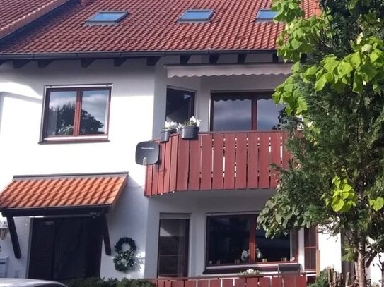 Gepflegte 3-Zimmer-Maisonette-Wohnung mit 2 Balkonen und Garten in Kernen im Remstal