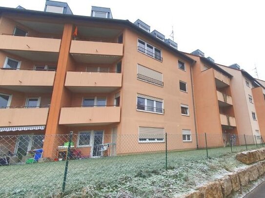 5-Zimmer-Dachgeschoss-Wohnung ohne Balkon in Schweinfurt-Bellevue ab 01.12.2020 zu vermieten