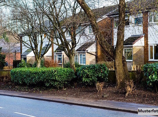 Einfamilienhaus mit Garage