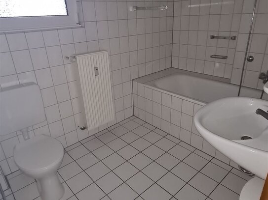 Geräumige Etagenwohnung sucht nette Mieter