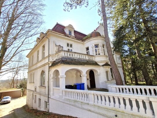 Eine einmalige Gelegenheit: Repräsentative, denkmalgeschützte Villa von 1917 in Nürnberg-Erlenstegen