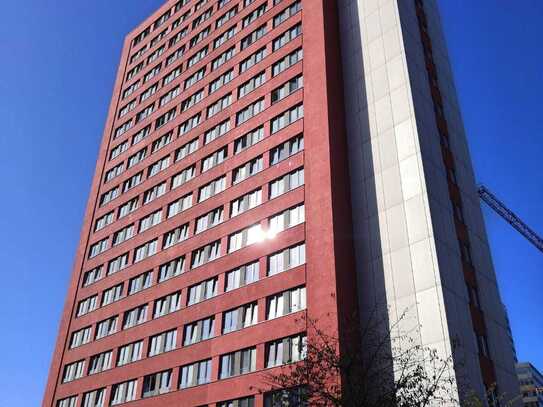 Schöne Wohnung mit Blick auf die Frankfurter SKYLINE (16. OG) braucht neue Mieter