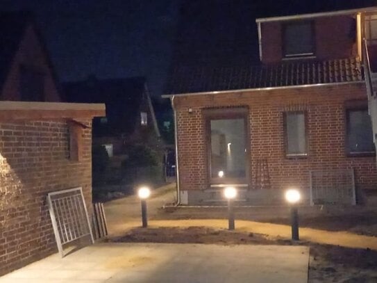 3 ZIMMER WOHNUNG- KERNSANIERT-EIGENER HAUSEINGANG-GROSSE TERRASSE-NEUE KÜCHE-DACHTERRASSE-EINZELGARAGE-GARTEN UVM...