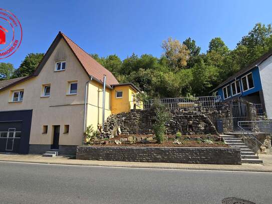 Modernisiertes Einfamilienwohnhaus mit liebevoll angelegtem Außenbereich in Bretzingen