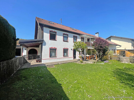 Besondere Erdgeschoss-Gartenwohnung mit zusätzlichem Appartement in Traunwalchen