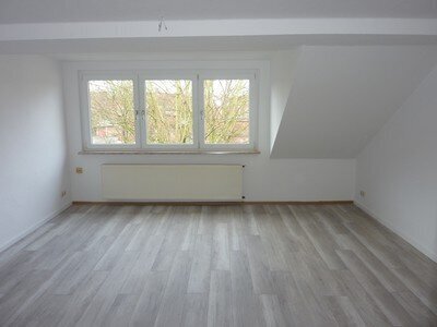 - Neu sanierte Dachgeschoss-Wohnung -