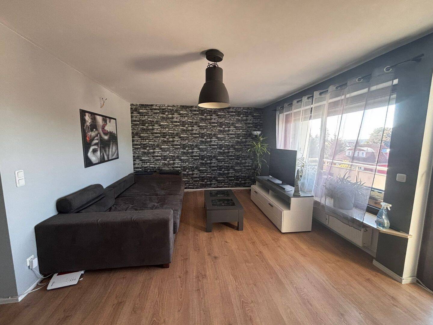                                                               Sch&ouml;ne 3,5 Zi Wohnung mit Balkon und herrlichem Ausblick in Feucht                                                       in Feucht (Nürnberger Land)