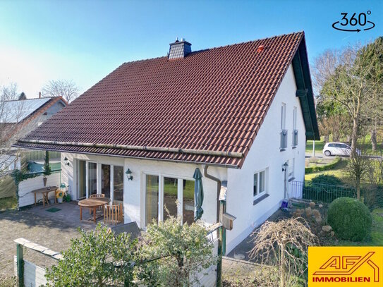 Idyllisches Familienhaus in ruhiger, naturbelassener Lage!