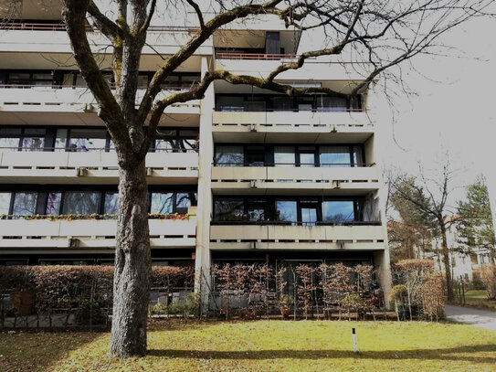 TOP PREIS ! - Forstenried West - 3 - Zimmerwohnung - ca.94,54 m² 2. OG. + Balkon + Keller - Aufzug + TG