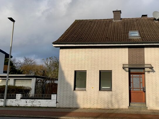 Moderne Doppelhaushälfte mit Garten&Terrasse zur Miete in Oberhausen – Erstbezug nach Kernsanierung