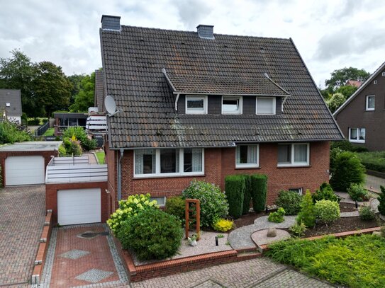 Gepflegtes Zweifamilienhaus in stadtnaher Wohnlage