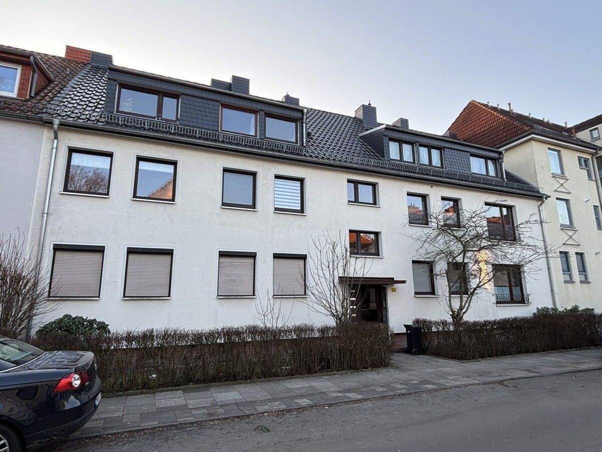 Top-Modernisierte 3-4 Zimmer Eigentumswohnung mit Balkon am Rande der Bremer Neustadt