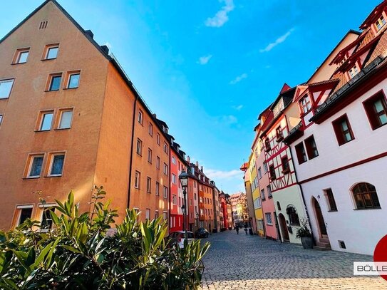 Schönes Burgviertel! Sonnige 3-Zi. Wohnung mit Balkon in berühmtester Straße Nürnbergs!