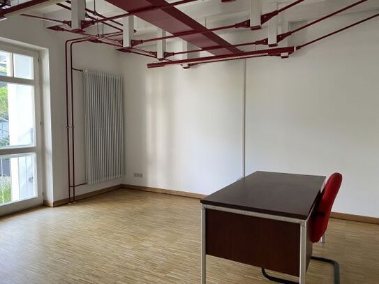 VB2959c Architektonisch, modern gestaltete ca. 33 m² Büro-/Kanzlei- oder Praxisräume / Regensburg - Süd