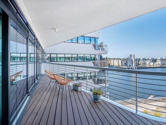 Wohnen direkt am Wasser: Traumhafte 3-Zimmer-Wohnung mit Panoramablick auf die Spree und den Molecule Man