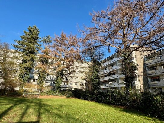 Traumhaft ruhig und sehr zentral gelegene 3,5 Zimmerwohnung inkl. TG-Stellplatz und Balkon in Bargteheide zu verkaufen