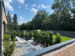 In ruhiger Lage von Nürtingen: Neubau Wohnung mit sonnigem Garten und großer Terrasse