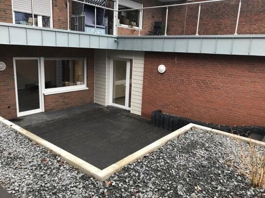 Moderne 3 - Raumwohnung / optimale Raumaufteilung / große Südterrasse mit Grünfläche / einzugsfertig / optional Garage