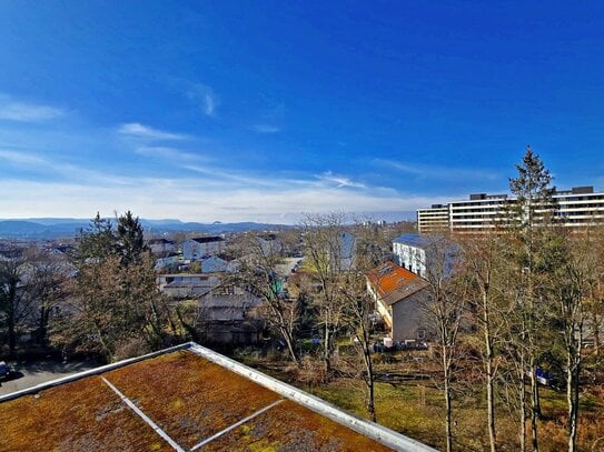 Traumhafte Wohnung mit herrlichem Ausblick steht zum Einzug bereit!!