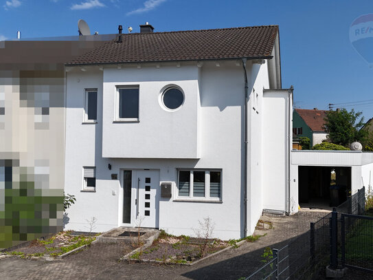 Moderne DHH mit großem Garten in bester Lage von Hostenbach