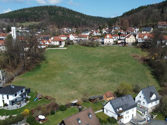 Neubaugebiet "Metzdorf" in Südhanglage mit Blick über Kulmbach mit 17 Grundstücken