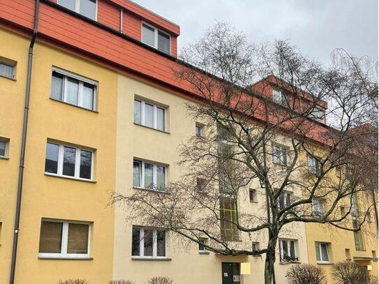 Schöne, bezugsfertige 2 Zimmer Wohnung mit Balkon, provisionsfrei direkt vom Eigentümer